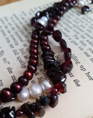Good Graces Garnet Bracelet |Shimmerlings®