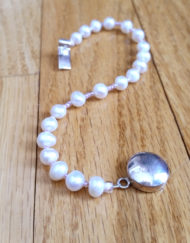 White Dove Pearl Bracelet |Shimmerlings®