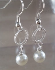 Lunar Twisting Pearl Earrings | Shimmerlings®