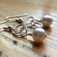 Lunar Twisting Pearl Earrings | Shimmerlings®