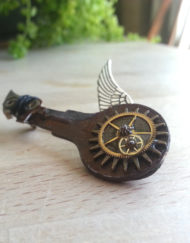 PIN00112_timeflies3